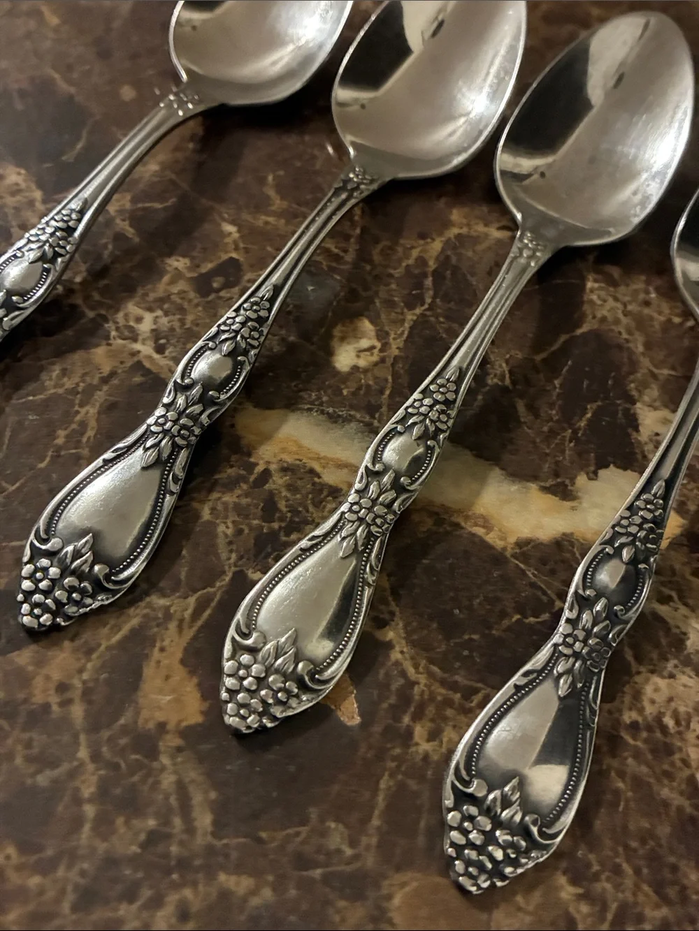 Oneida Huntington Floral-Handle Teaspoon Set of 4